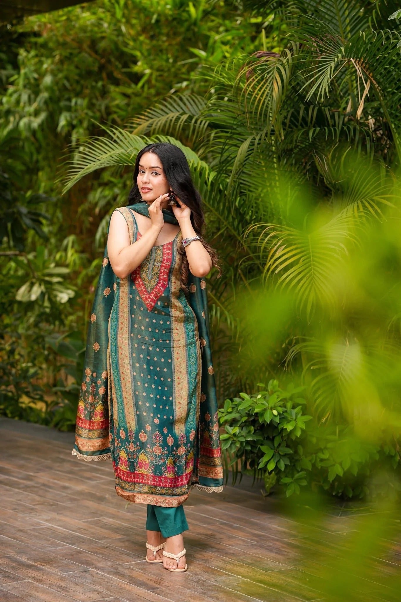 Tealya Cosmos Kurta Set