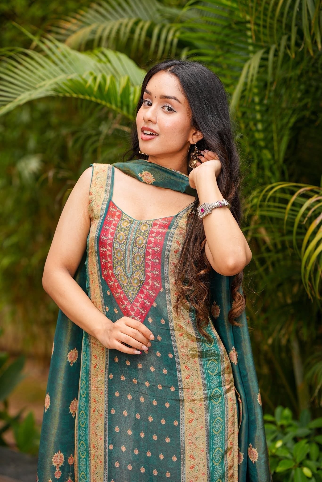 Tealya Cosmos Kurta Set