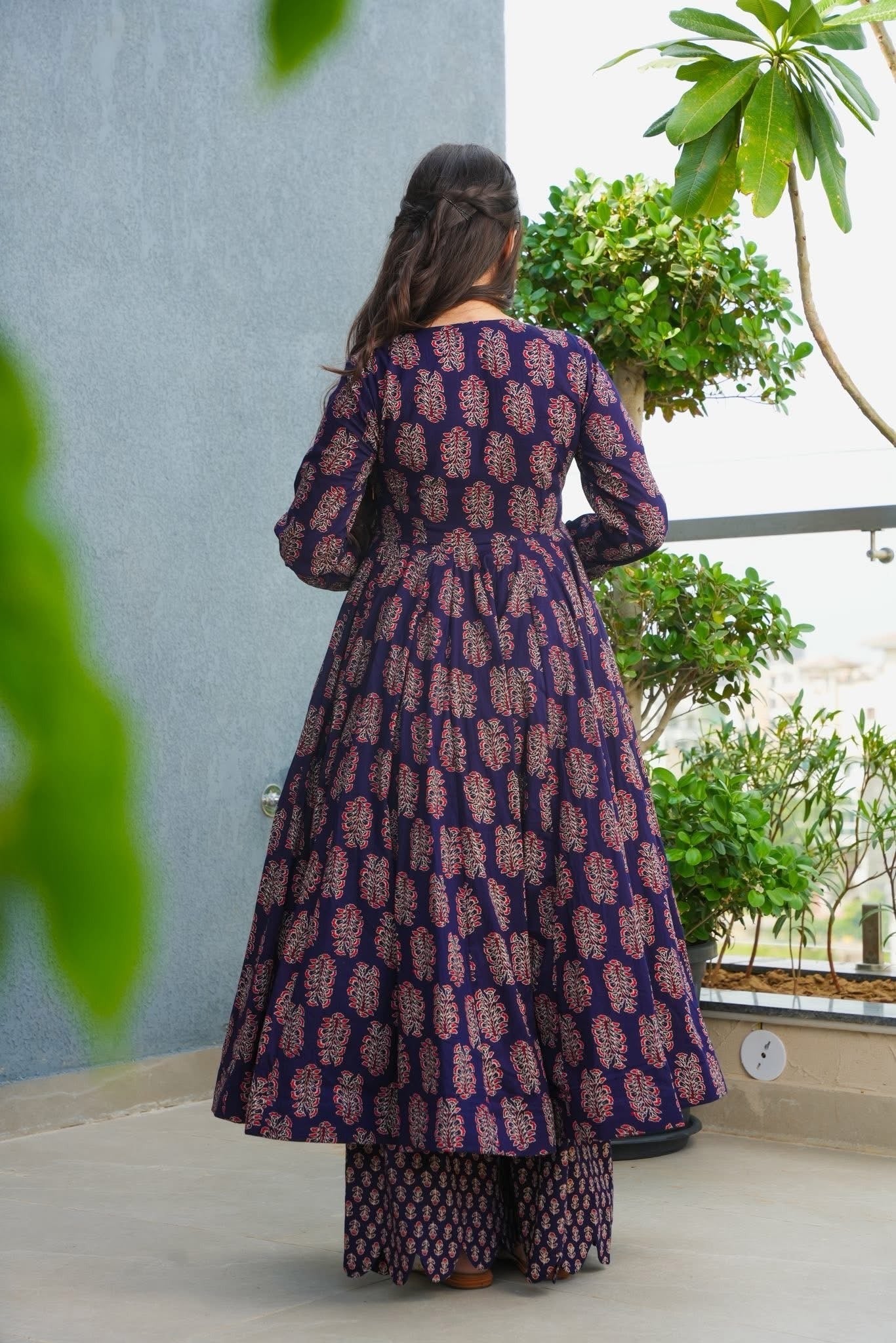 Neelakshi Bloom Cotton Kurta Set