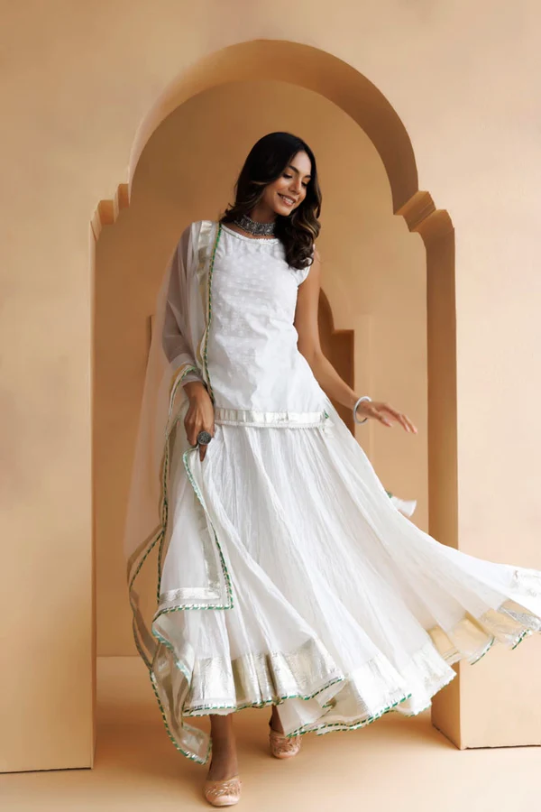 White Cotton Skirt Set With Hand Embroidery & Organza Dupatta