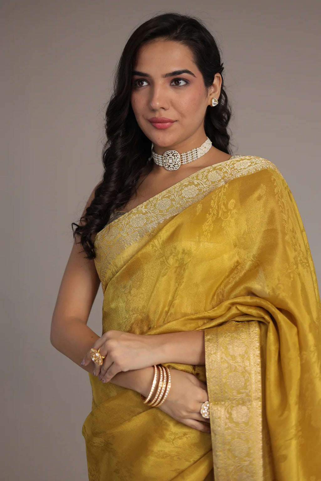 Luxurious Shimmer Tissue Saree with Traditional Handwoven Touch