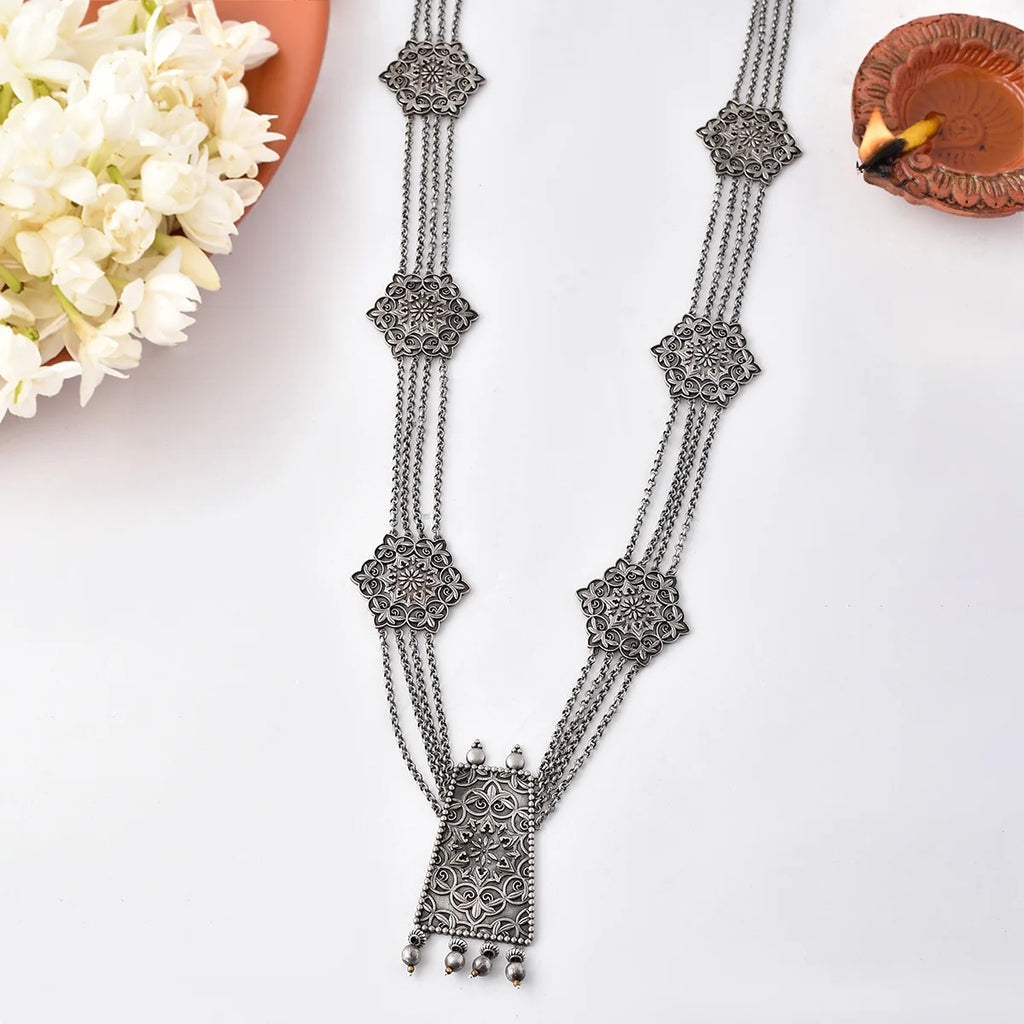 Nrityotsava Amulya Long Necklace