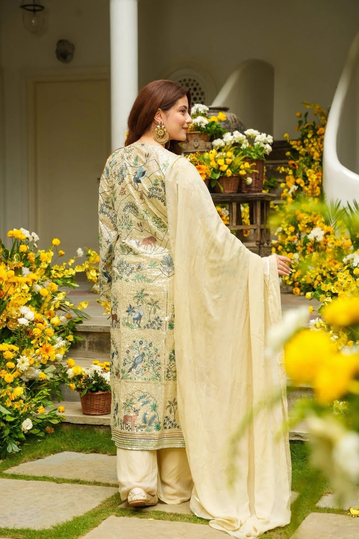 Chaitali White Festive Kurta Set