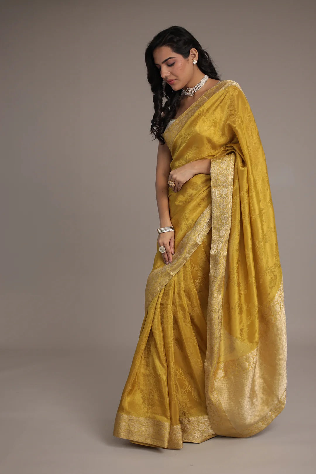 Luxurious Shimmer Tissue Saree with Traditional Handwoven Touch