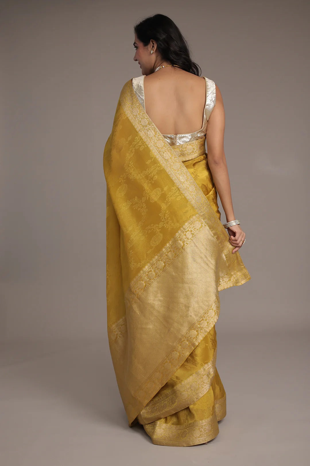 Luxurious Shimmer Tissue Saree with Traditional Handwoven Touch